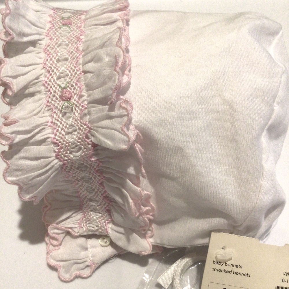 NWT Sarah Louise Smocked Baby Bonnet